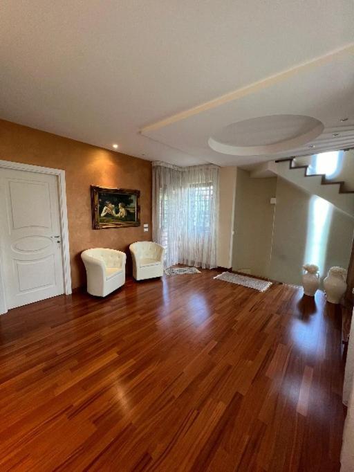B&B Villa Rosa Bitritto Bagian luar foto